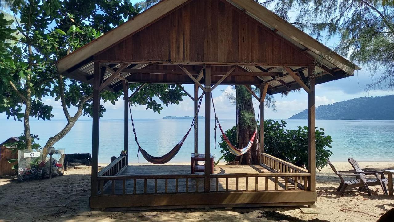 Swiss Cottage Tioman Kampong Ayer Batang Buitenkant foto